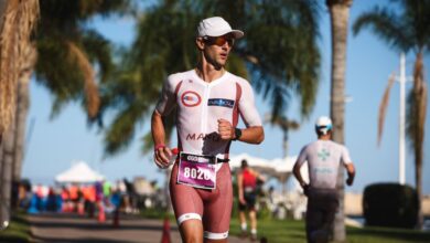 Un atleta en el ICAN Triathlon Gandía