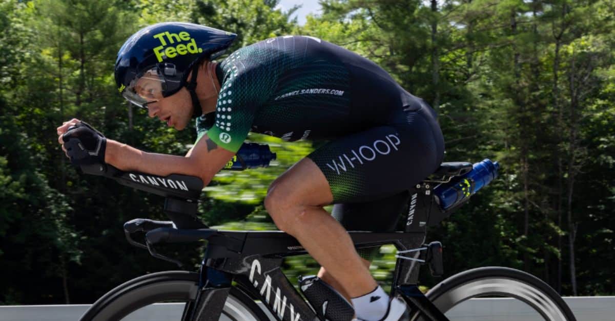 @talbotcox/ Lionel Sanders entrenando en la bicicleta
