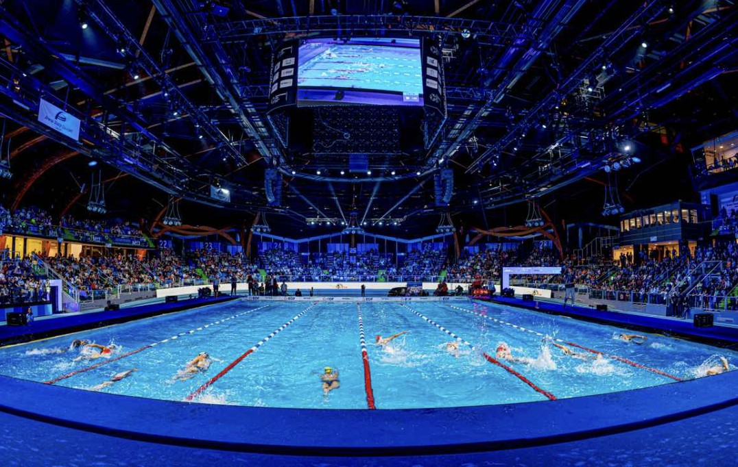 @worldtriathlon/ Imagen del triatlón Indoor de Lievin