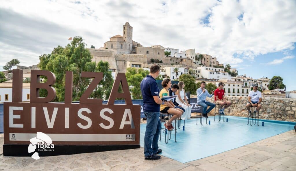 FETRI/ imagen de la rueda de prensa del Ibiza T100