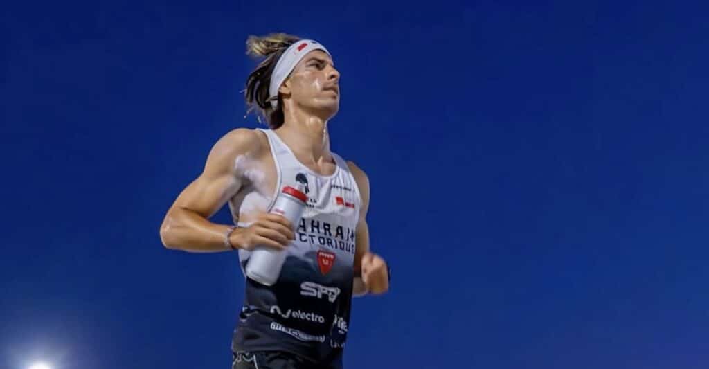 Instagram/Robert Karaś corriendo en un Ultraman