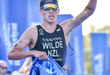@worldtriathlon/Hayden Wilde gana las WTCS de Abu Dhabi 2025