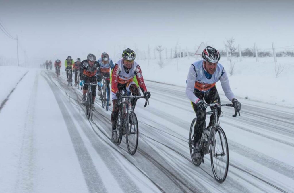 FETRI/ Segmento ciclista en un Triatlón de invierno