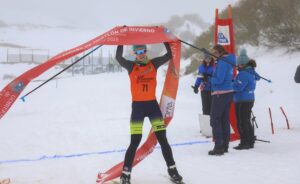 FETRI/ Marta Borbón ganando el Campeonato de España de Triatlón 2025