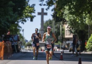 FETRI/ Atletas corriendo en Cáceres