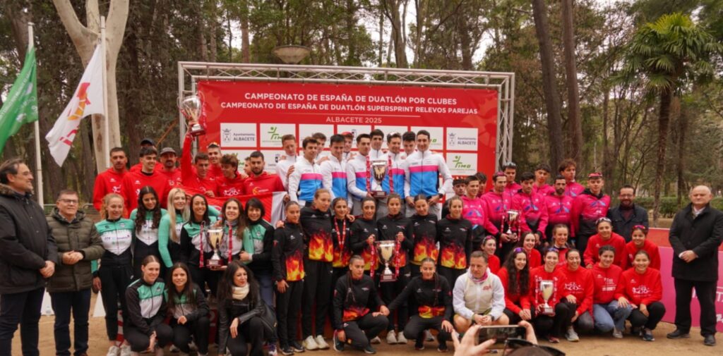 FETRI/ Imagen del pódium conjunto en Albacete