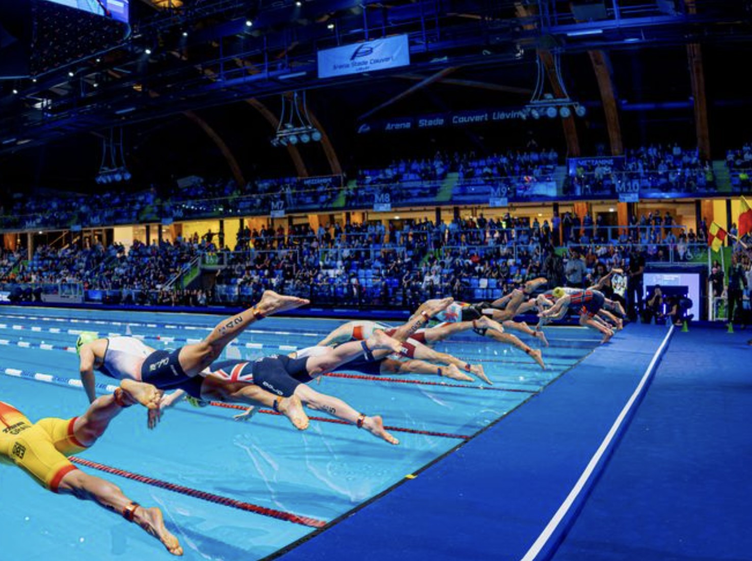 @worltriathlon/ Salida de la natación en Lievin