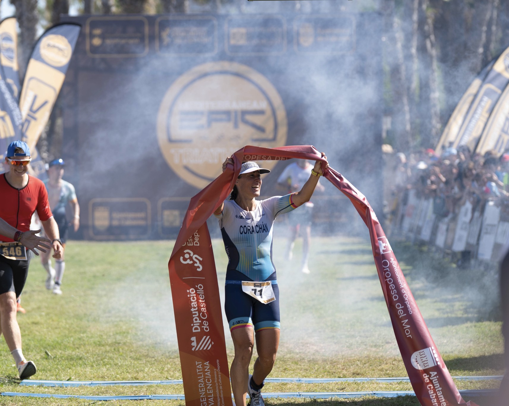 FETRI/ Judith Corachánn ganando el Epic Triathlon