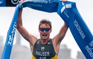 @worldtriathlon/ Matt Hauser ganando las WTCS Yokohama 2025