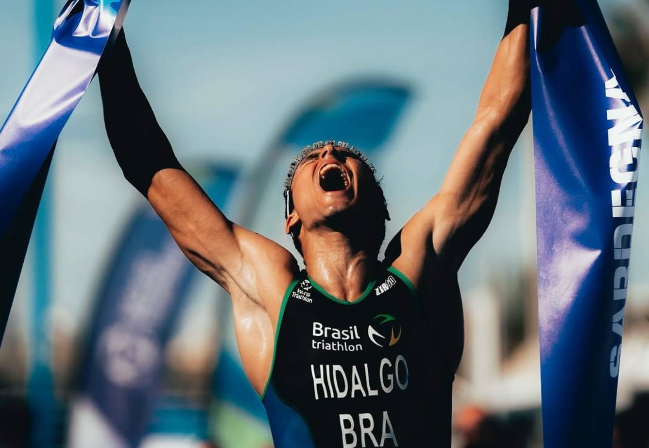 @worldtriathlon/ Miguel Hidalgo ganando en las WTCS Alghero