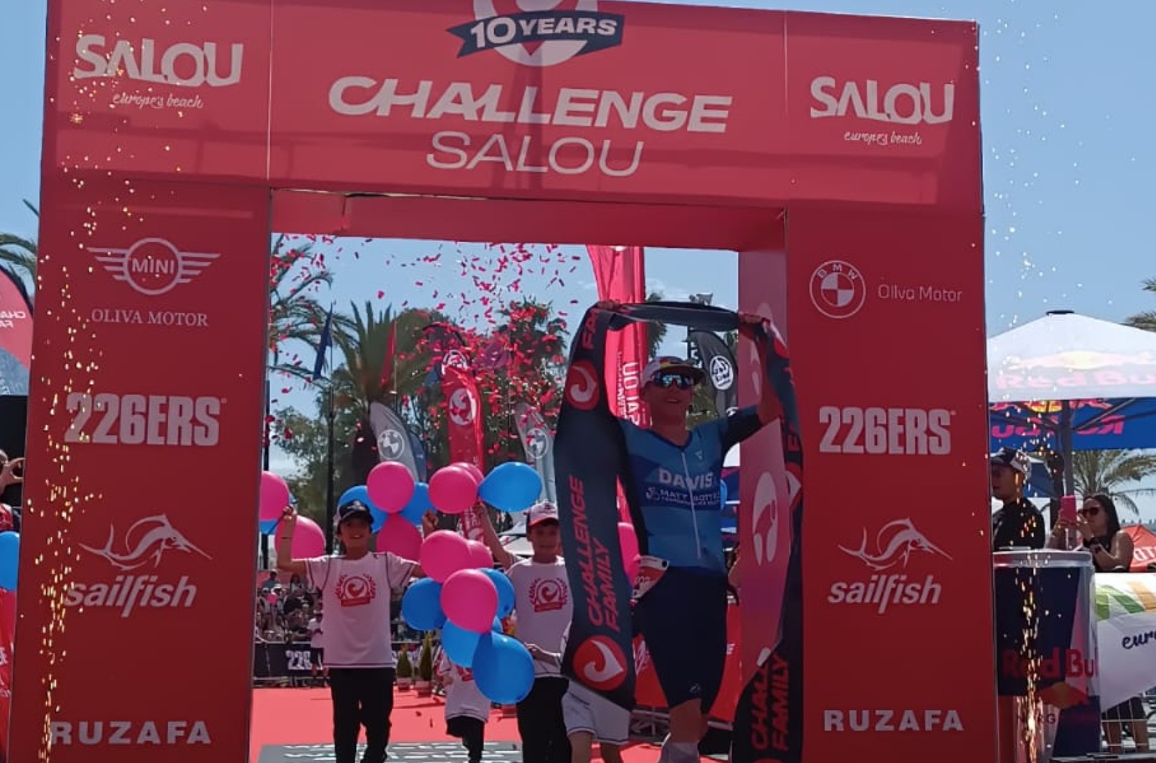 Thomas Davis ganando el Challenge Salou 2025