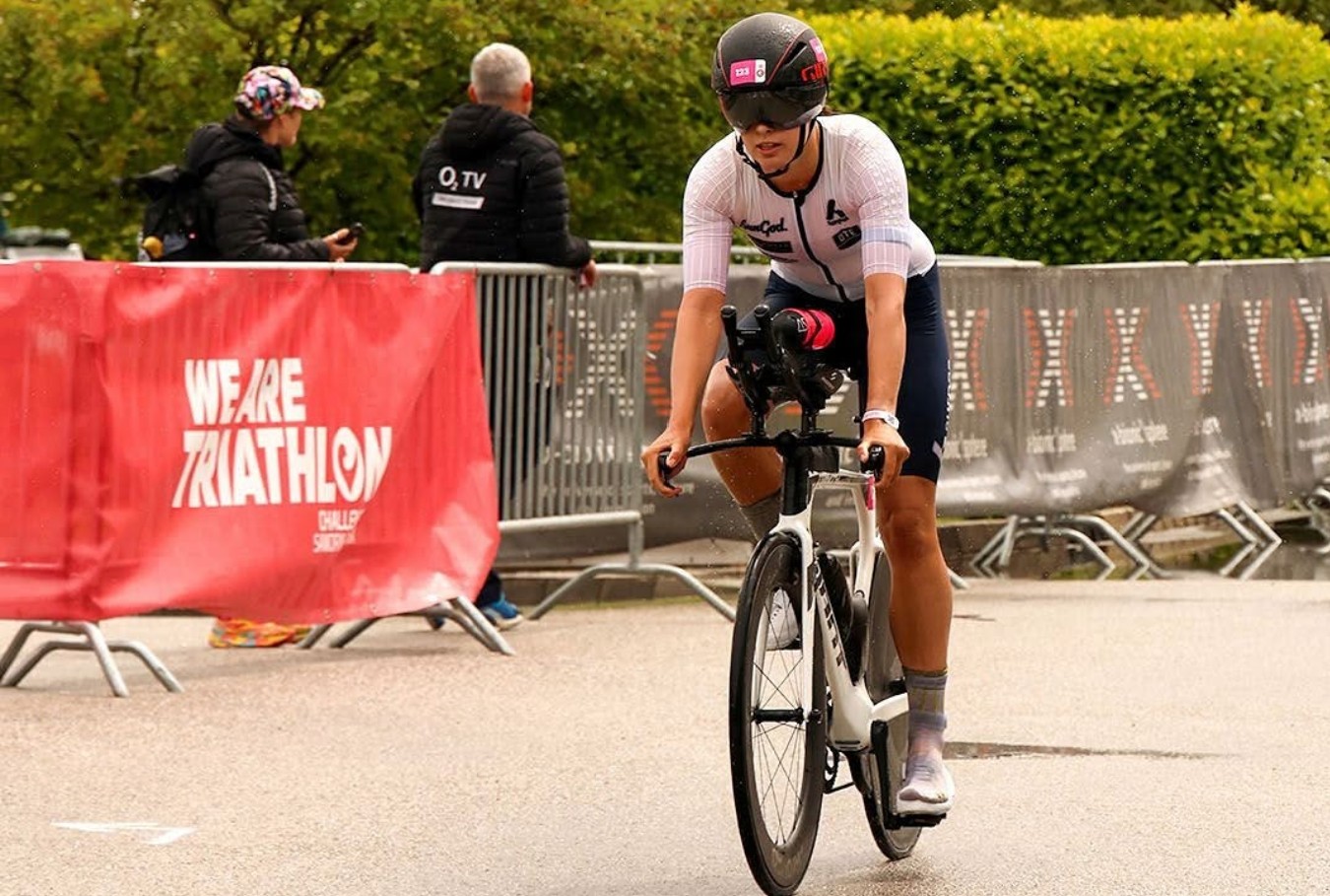 @challengefamily/ Una triatleta en la transición en The Championship