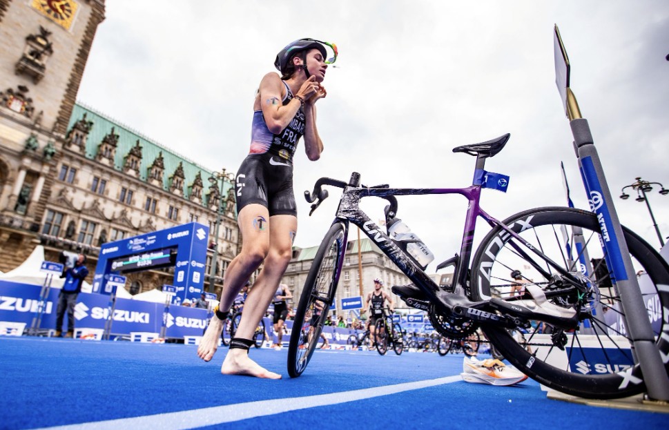 @worldtriathlon/ Imagen de la transición en Hamburgo