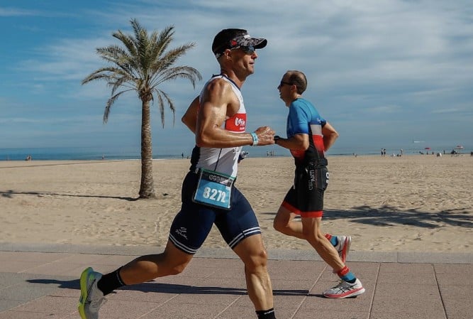 instagram/ triatletas corriendo en el ICAN Gandia