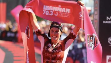 @ironmantri/ Kat Matthews ganando el IRONMAN 70.3 Swansea 2025