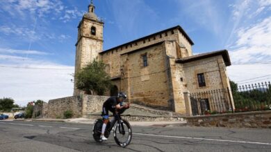 @gettyimages/ Un triatleta sobre la bici en el IRONMAN Vitoria