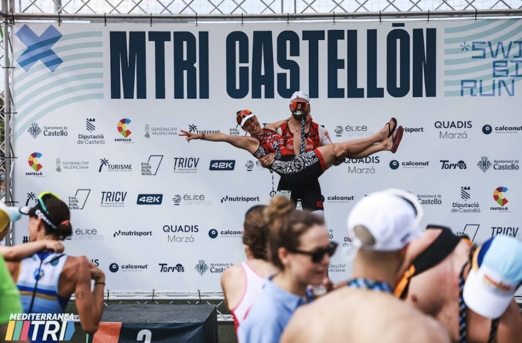 Imagen de triatletas en el MTRI