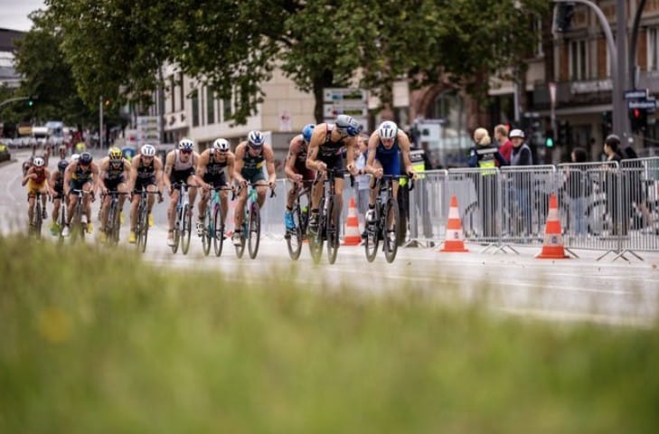 @triathlon.org/ Imagen del ciclismo en las WTCS Hamburgo