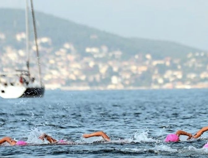 @worldtriathlon/ Imagen de la natación en Estambul