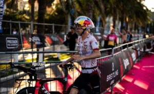 @quintenlafort/ Marten van Riel en una transición