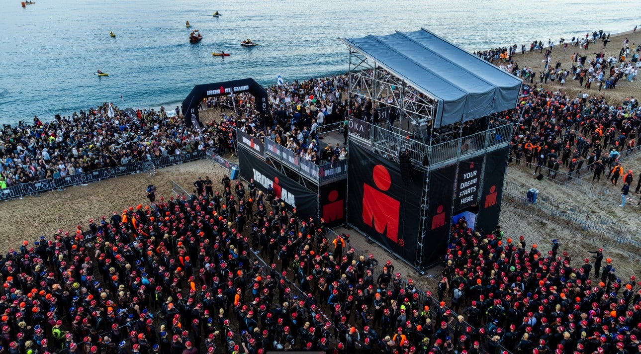 IRONMAN/ Imagen de la salida del IRONMAN Barcelona