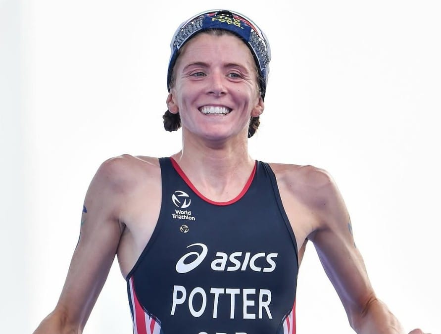 @worldtriathlon/ Beth Potter ganando en Weihai