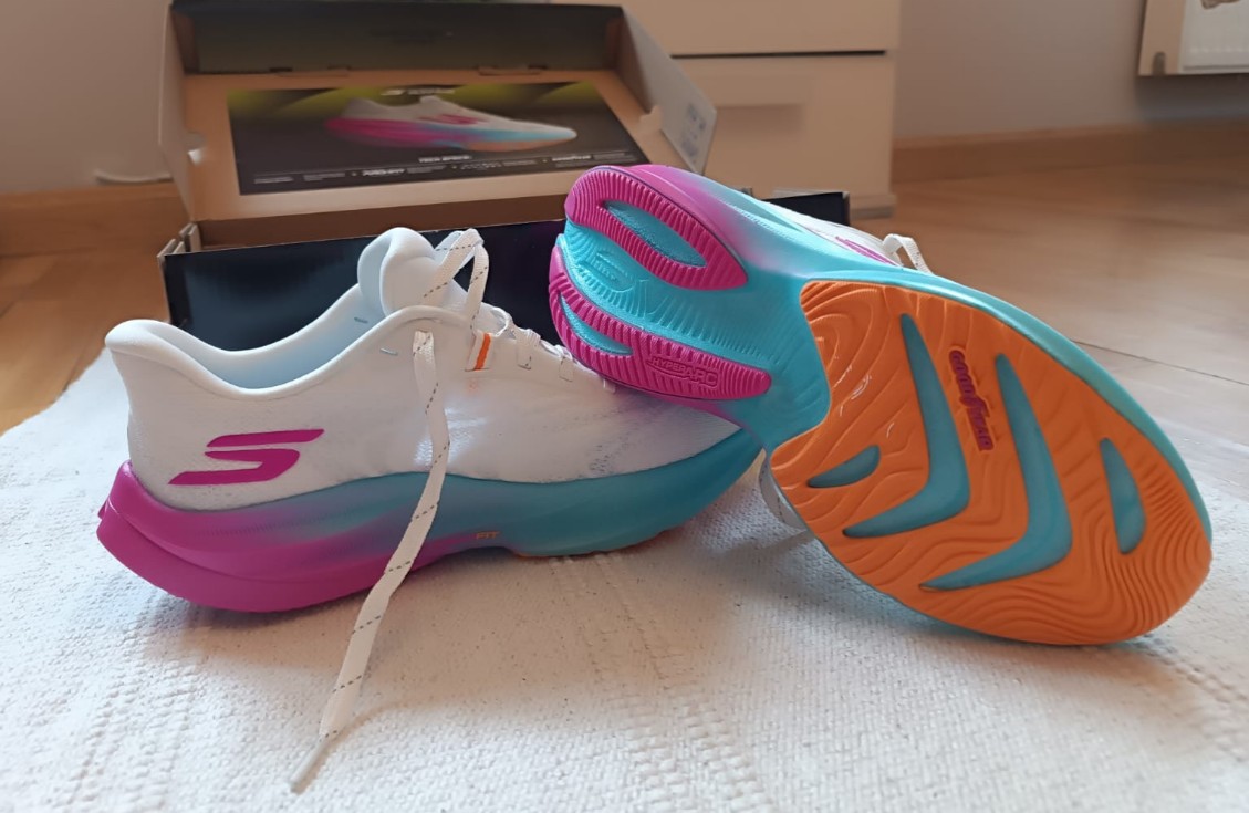 Review Skechers Aero Spark