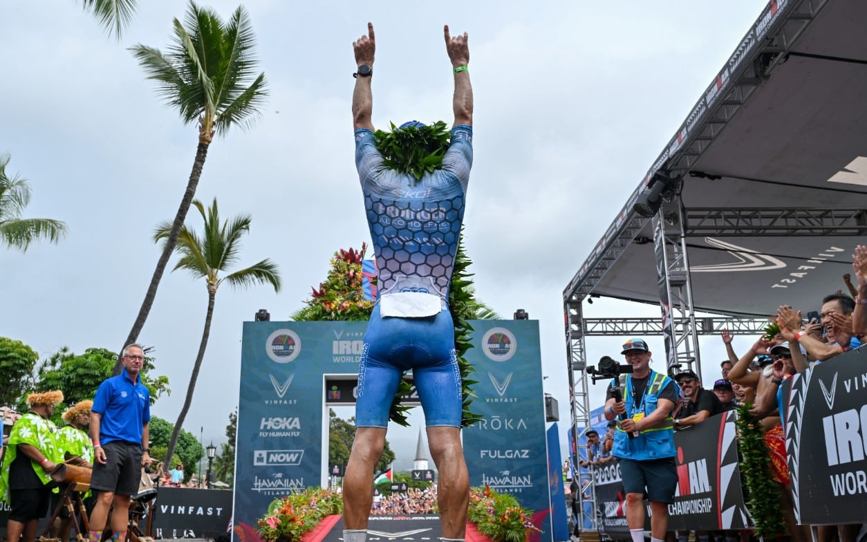 @gettyimages/ Imagen de la meta del IRONMAN Kona en Hawaii
