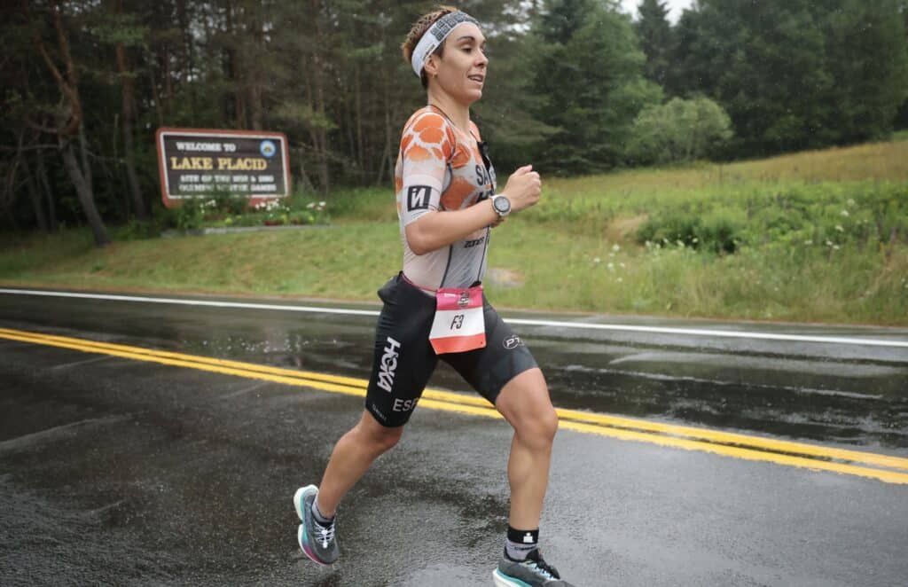 @gettyimages/ Marta Sánchez compitiendo en un IRONMAN