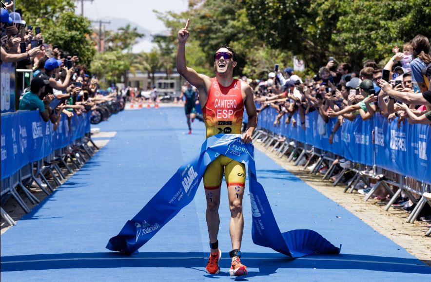 Histórico Triplete femenino español y victoria de Cantero en Florianópolis - Crónicas FETRI/ David Cantero ganando en Florianópolis