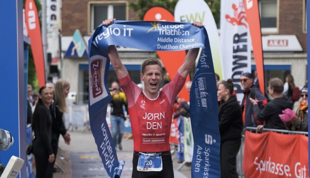 @worldtriathlon/ Das Ziel der Powerman-Mitteldistanz-Duathlon-Meisterschaft