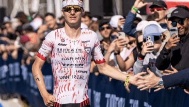 @t100triathlon/ Van Riel compitiendo en el T100