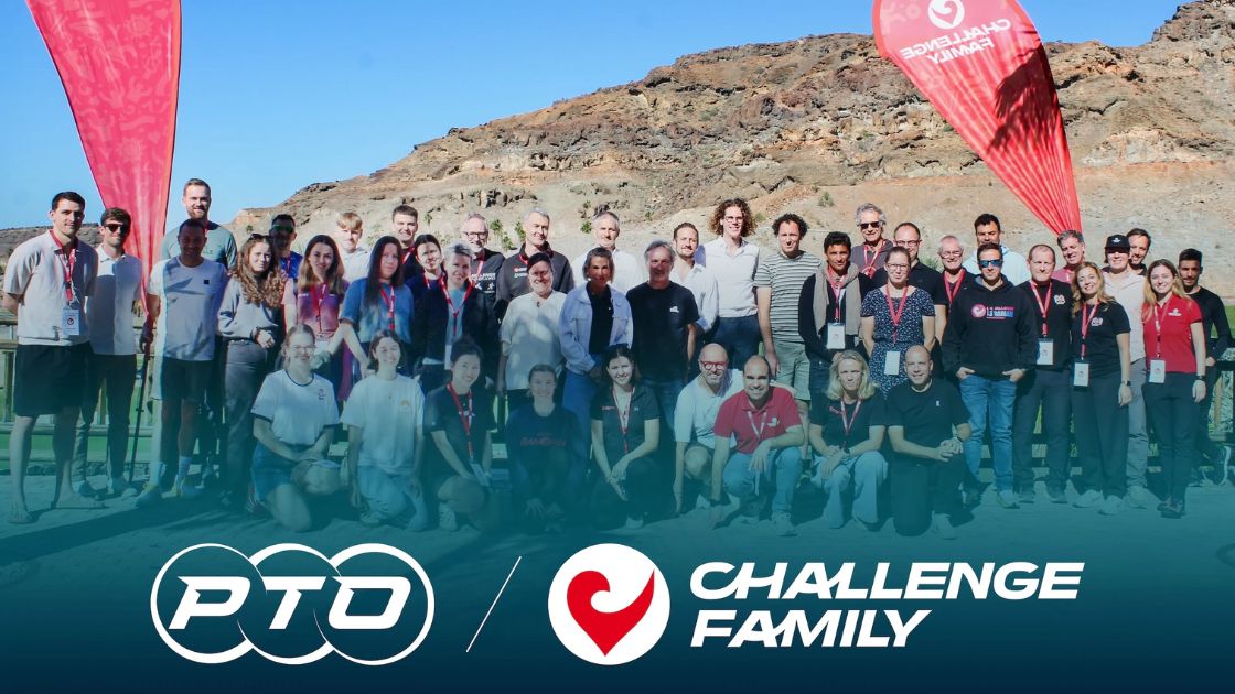 Directivos y organizadores de PTO y Challenge Family en el anuncio de su integración en el Triathlon World Tour