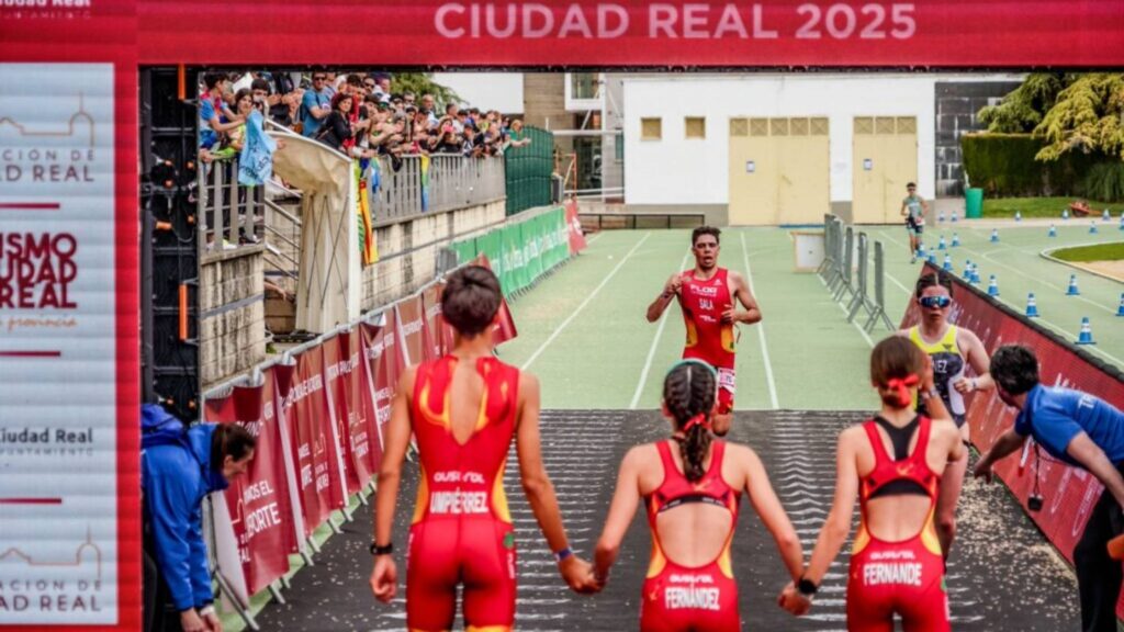 Meta de los Campeonatos de España de Duatlón en Ciudad Real con varios duatletas en competición