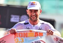 Sam Laidlow celebra su victoria en el IRONMAN 70.3 Valencia 2026