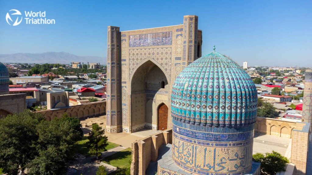 Vista aérea de un monumento histórico de Samarkand, sede del WTCS Samarkand 2026