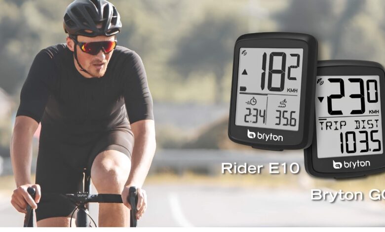 Ciclista en carretera junto al ciclocomputador Bryton Rider E10 y la app Bryton GO