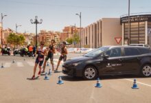 Triatletas compitiendo en el Campeonato de España de Triatlón por Clubes en Roquetas de Mar