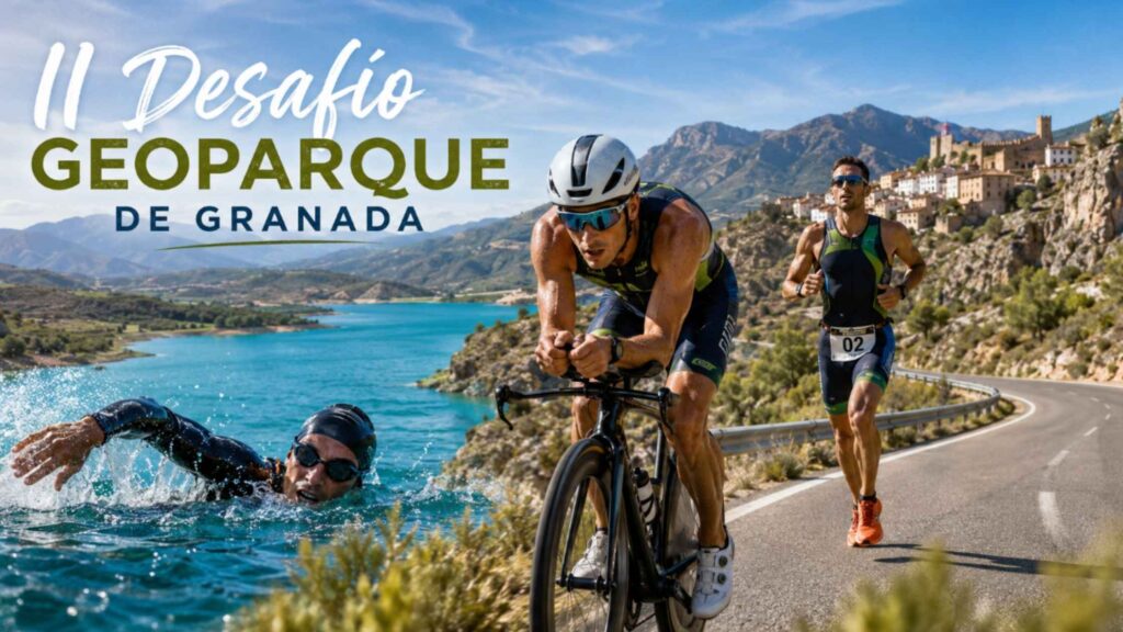 Triatletas nadando, pedaleando y corriendo en una creatividad del II Desafío Geoparque de Granada