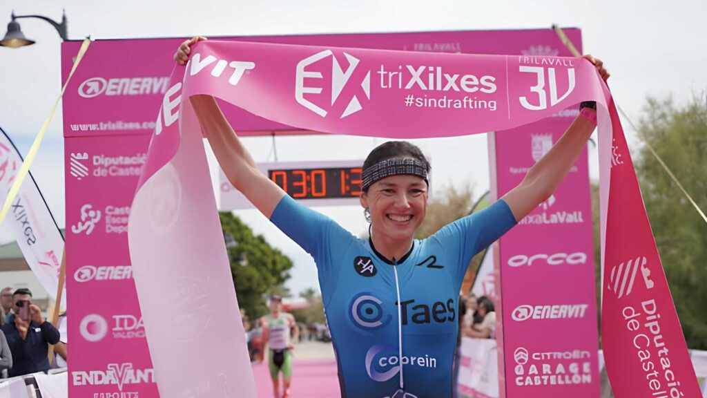 Helene Alberdi gana el TriXilxes 2026 en Xilxes