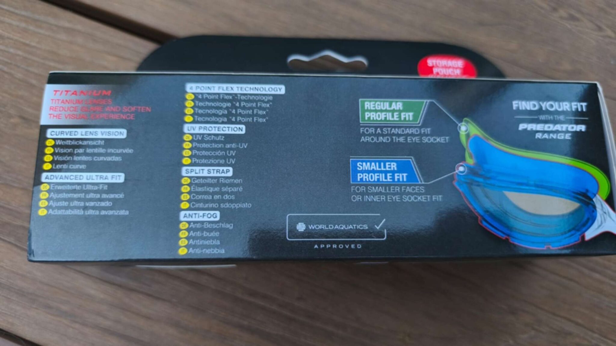 Caja de las Zoggs Predator Flex Titanium con información técnica del producto