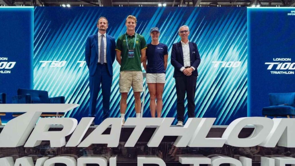 Presentación del Triathlon World Tour 2027 en Londres con representantes de la PTO, World Triathlon y atletas