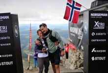 Alistair Brownlee en la meta del Norseman 2026 en Gaustatoppen