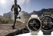 Garmin fēnix 9 y fēnix 9 Pro junto a un deportista corriendo en montaña