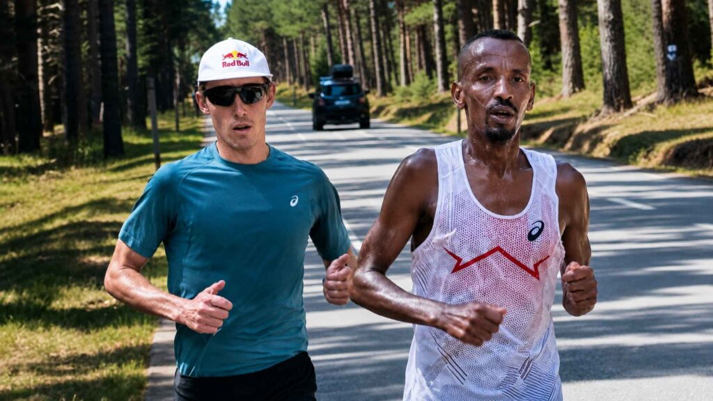 Hayden Wilde y Bashir Abdi entrenando juntos antes del Mundial IRONMAN 70.3 de Niza