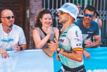 Antonio Benito durante el segmento de carrera a pie en una prueba IRONMAN