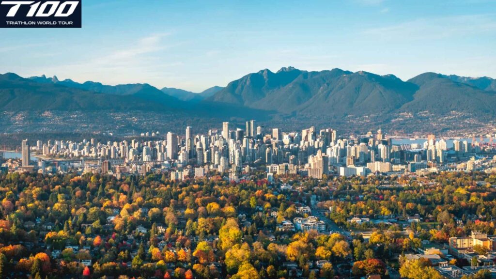 Vista de Vancouver, sede del T100 Vancouver 2026, con el skyline y las montañas al fondo