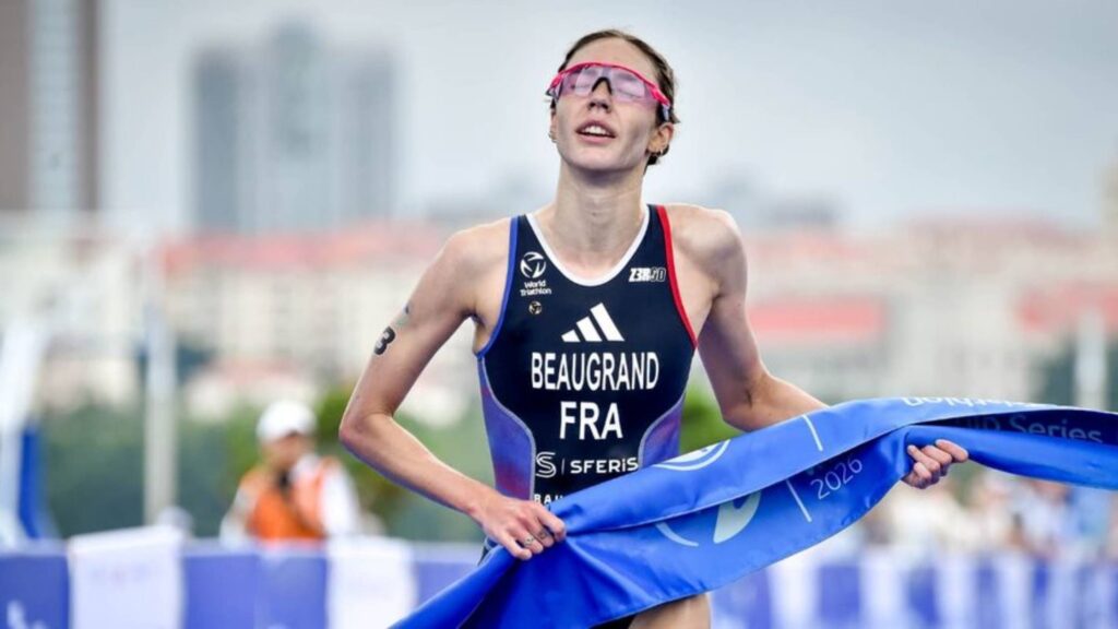 Cassandre Beaugrand cruza la meta en una prueba de las WTCS 2026