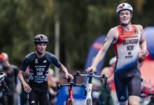 Alex Yee durante el segmento ciclista de la WTCS Karlovy Vary 2026