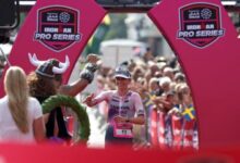 Laura Philipp cruza la meta de una prueba de la IRONMAN Pro Series en Kalmar 2026